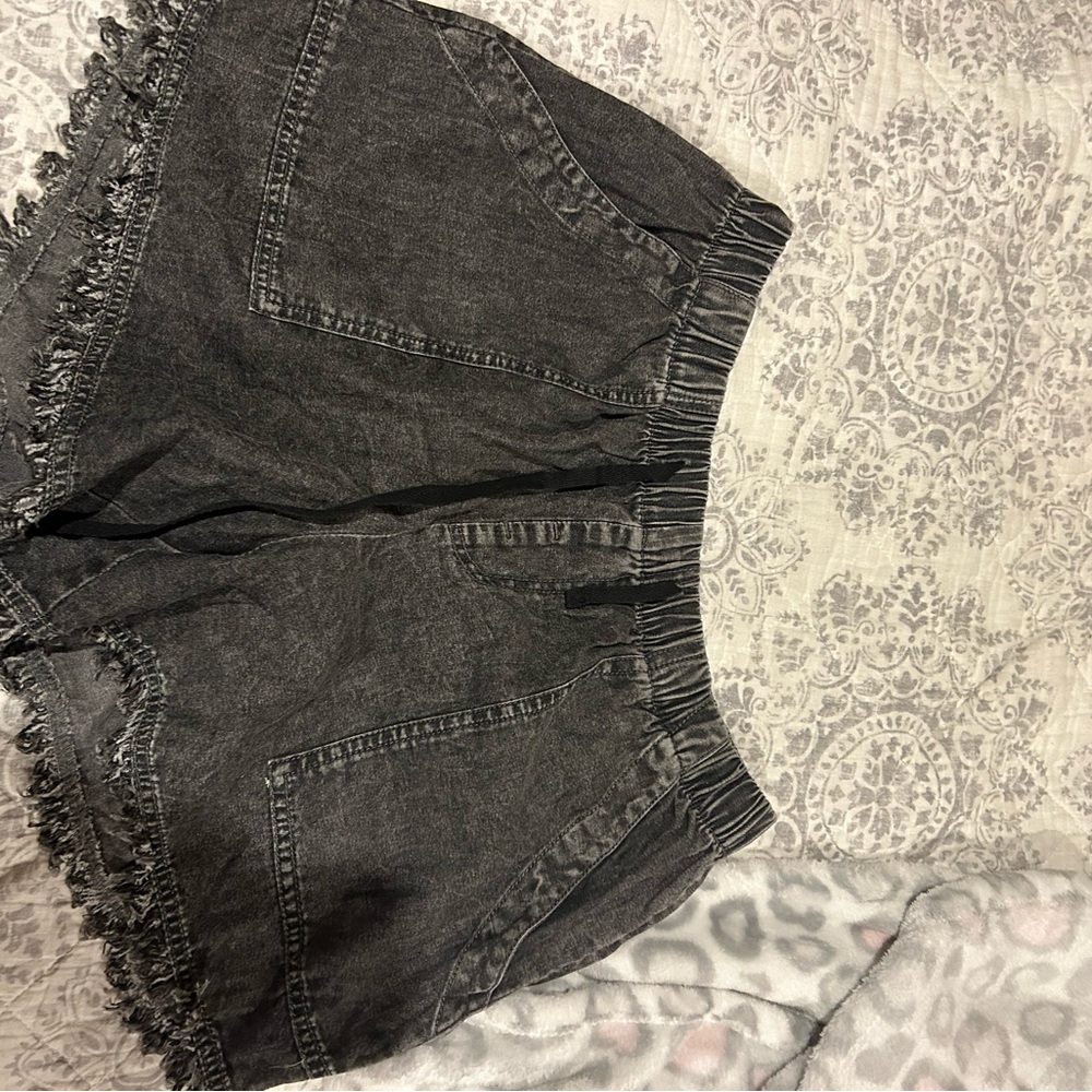 Stylish Black Denim Women's Shorts